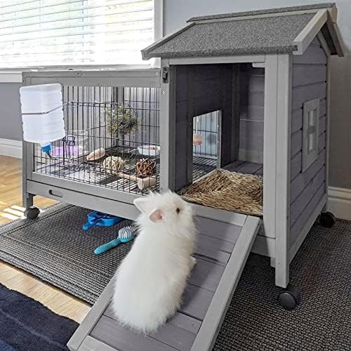 Indoor hutch with removable wire grate